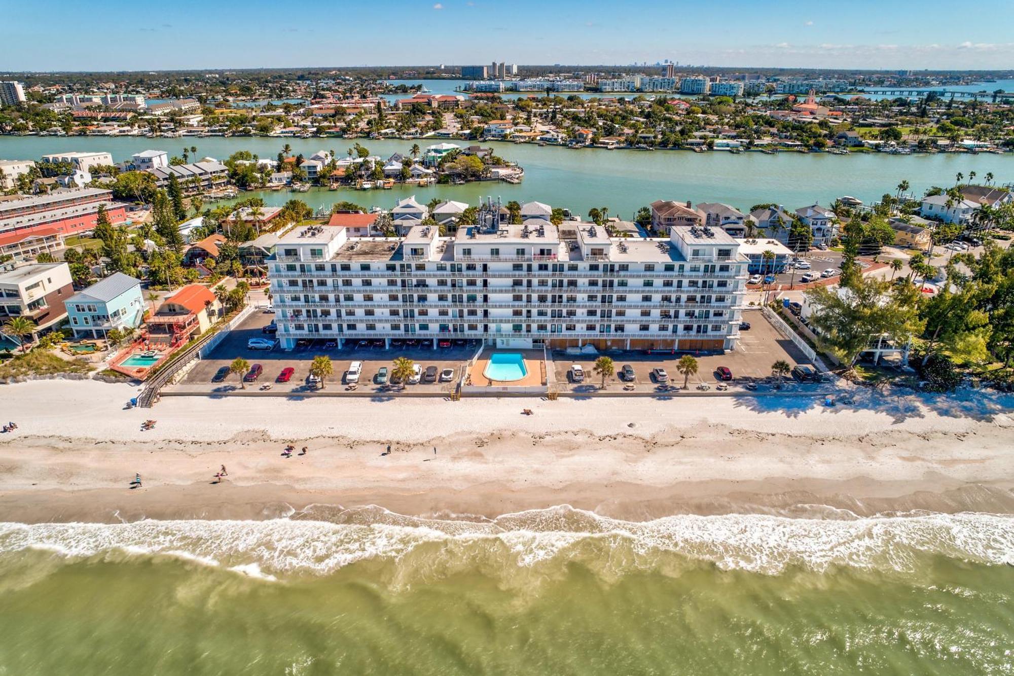 Sunset Chateau 506 - Premier St. Pete Beach Exteriör bild