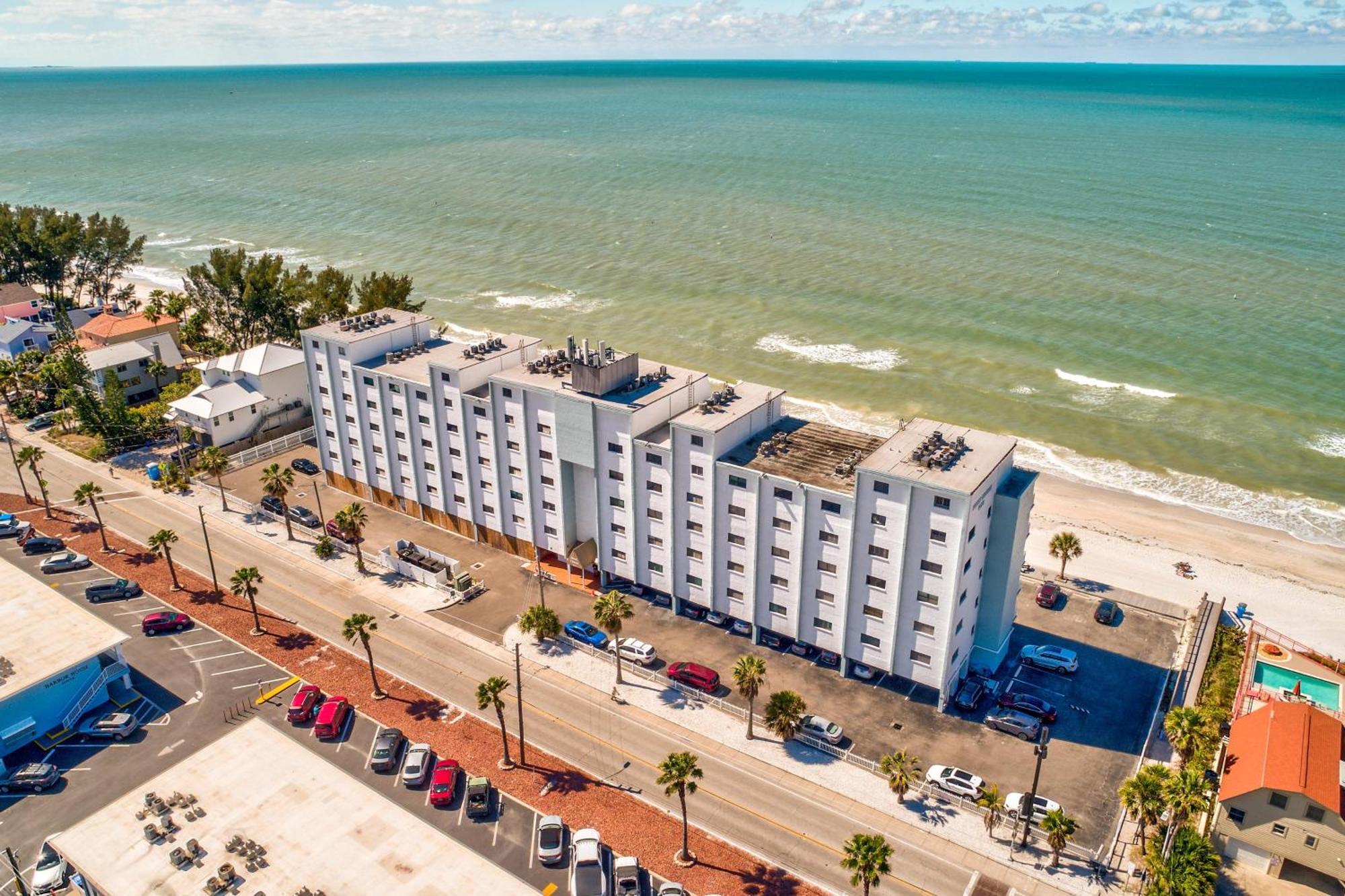 Sunset Chateau 506 - Premier St. Pete Beach Exteriör bild